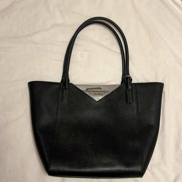 Calvin Klein black and silver Tote, excellent condition! - Picture 4 of 16